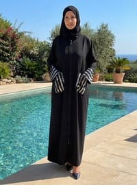 أسود - نسيج غير مبطن - قبة مدورة - عباية